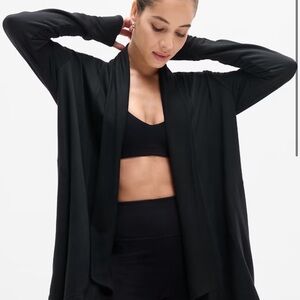 Athleta Women's Classic Black Restore Wrap